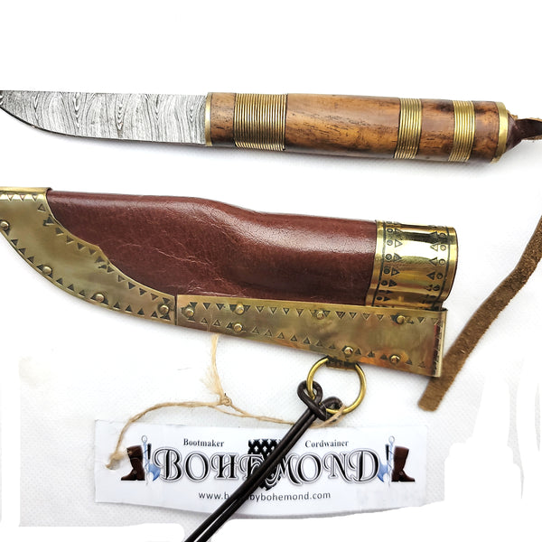 Side by side view of Damascus Birka II Seax Knife will impress with elegance in form and simplicity.  A small pattern welded blade of Damascus steel is sturdy and beautiful with a Rosewood handle with two brass wire wraps.  Its small size makes it a great addition to Viking kit! A camp knife for medieval Viking, LARP, and SCA.
