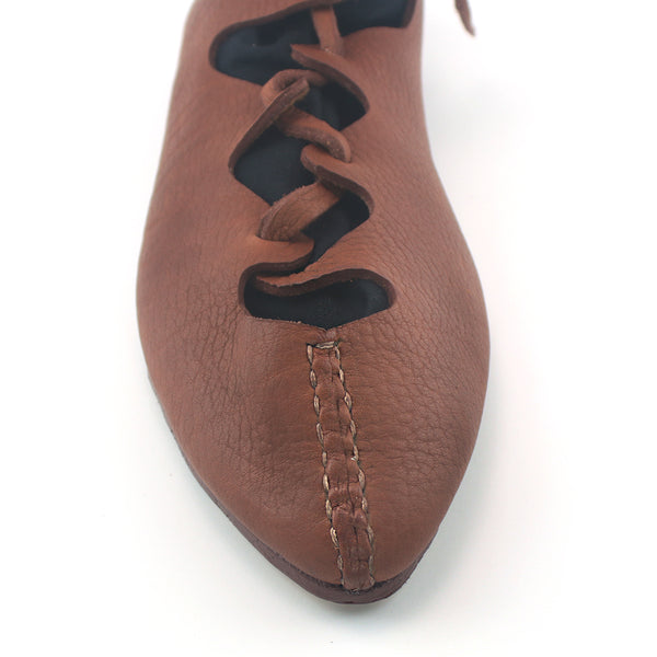 Roman Carbatinae Welzheim Shoes for Men and Women - closed toe Roman sandals,  4th and 5th century Roman women's shoe, Shoes Roman Empire, Roman shoes Vindolanda, Roman shoes Britain as well as the Northern Provinces, Roman SCA shoes, Roman Larp shoes, roman cosplay shoes