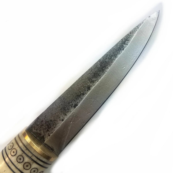 Viking Age Knife #59 in tools steel with a Decorated Bone Handle with vegetable-tanned scabbard, hand-carved bone handle with historic style designs from the Viking Age close up of blade